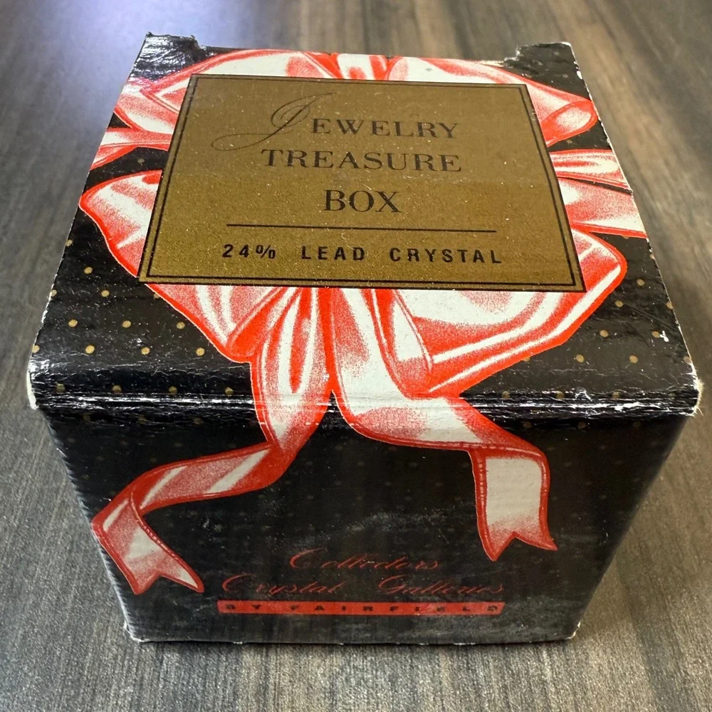 Fairfield Jewelry Treasure Box‎ 24% Lead Crystal Trinket Box Vintage